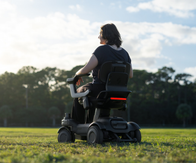 Автономное кресло-транспорт (Strutt EV1)